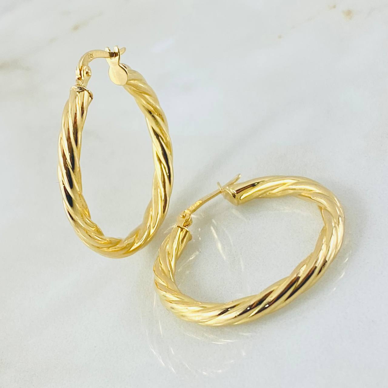 Candongas Mary 3.55gr / 3.2cm / Oro Amarillo 18K ©