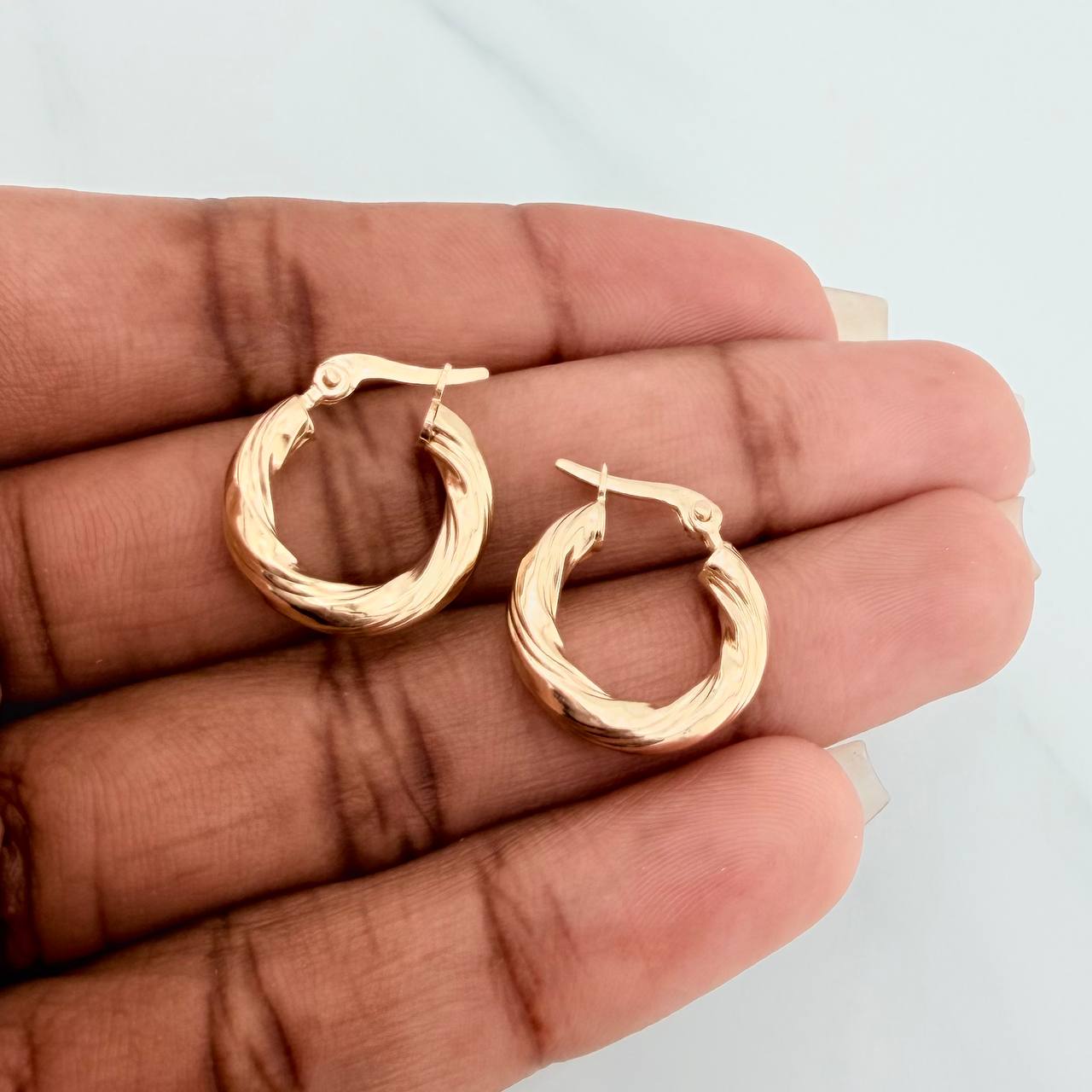 Candongas Mai 1.6gr / 1.8cm / Oro Amarillo 18K $