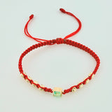 Pulsera Tejida Roja 8 Balines 4mm Cubo Esmeralda 28pts Oro Amarillo 18K