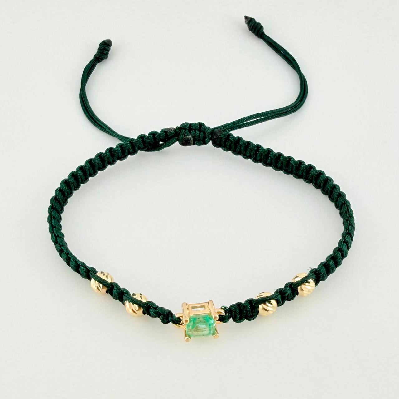 Pulsera Tejida Verde 4 Balines 4mm Cubo Esmeralda 28pts Oro Amarillo 18K