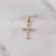 Dije Cruz 0.95gr / 2.5cm / Circones Blancos Oro Amarillo 18K #