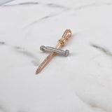 Dije Cruz Clavos 3.85gr / 4.7cm / Circones Blancos Dos Oros Blanco Rosa 18K #