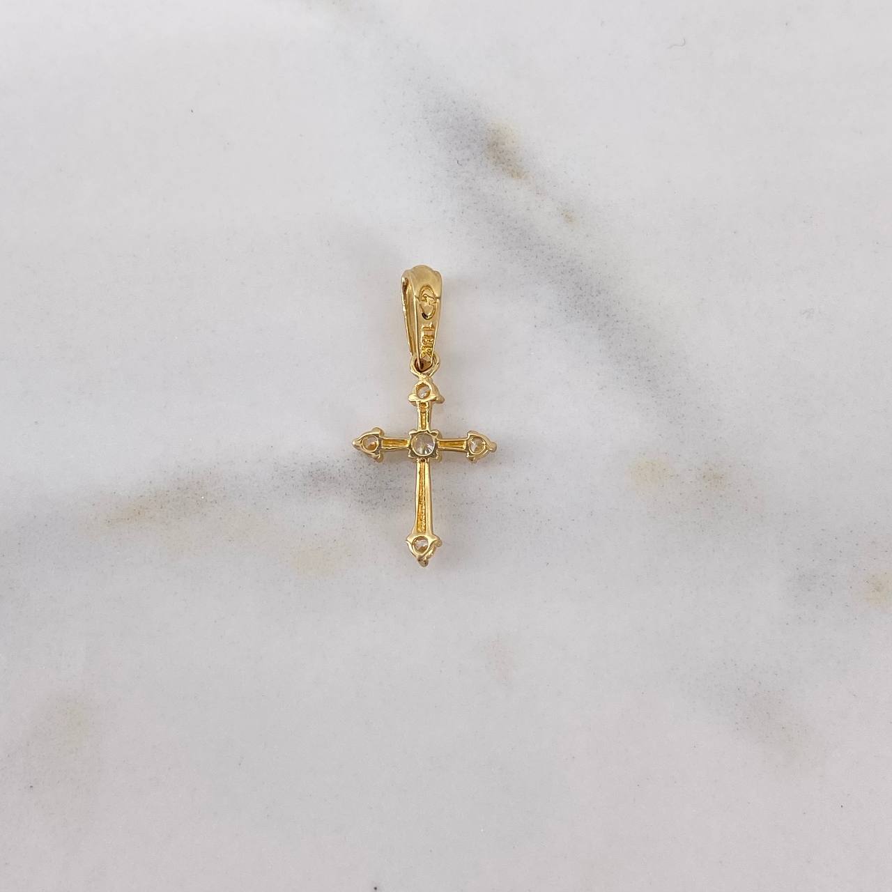 Dije Cruz 0.5gr / 2.1cm / Circones Blancos Oro Amarillo 18K #