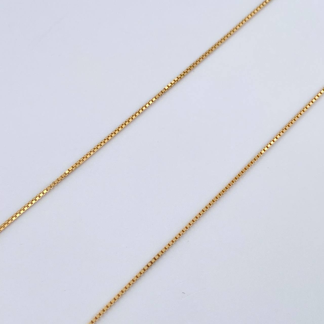 Set Cadena Veneciana 1.8gr/45cm/0.7mm + Dije Virgen Guadalupe 0.4gr/1.5cm Troquelado Oro 18K (Oferta) &