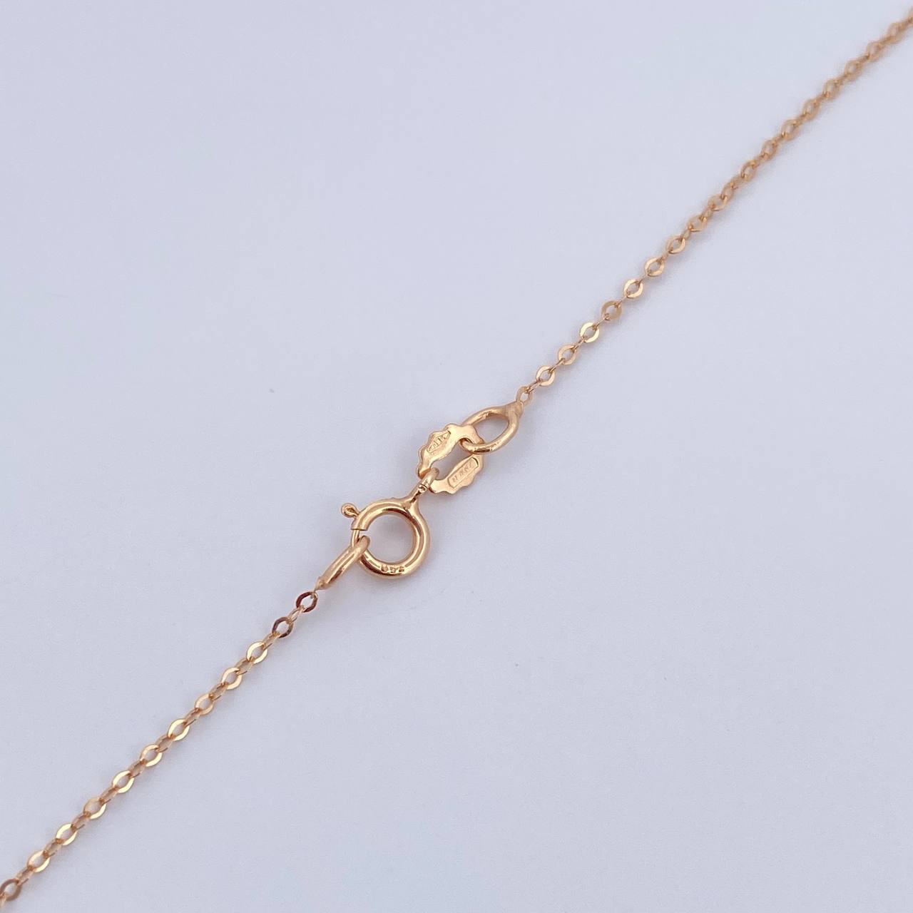 Set Cadena Aro Seguido 0.85gr/45cm/0.6mm + Dije Libelula 0.35gr/1.4cm Troquelado Oro 18K (Oferta) &
