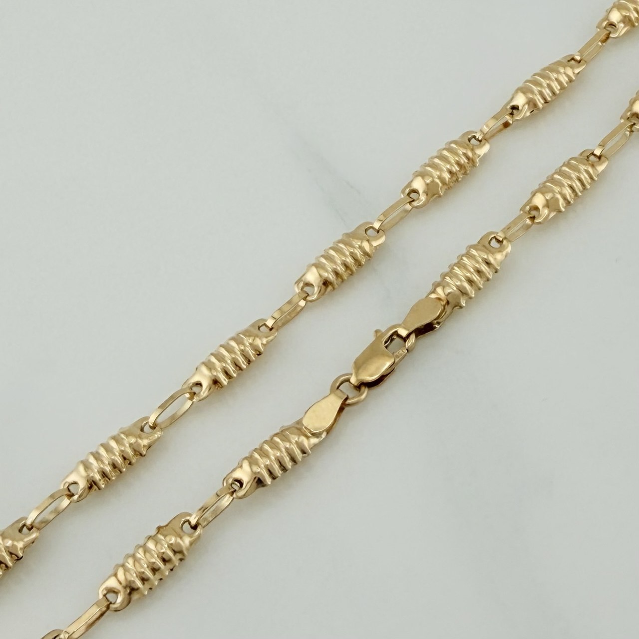 Cadena Rustica Barril 7.7 g / 61 cm / 3 mm Oro Amarillo 18K