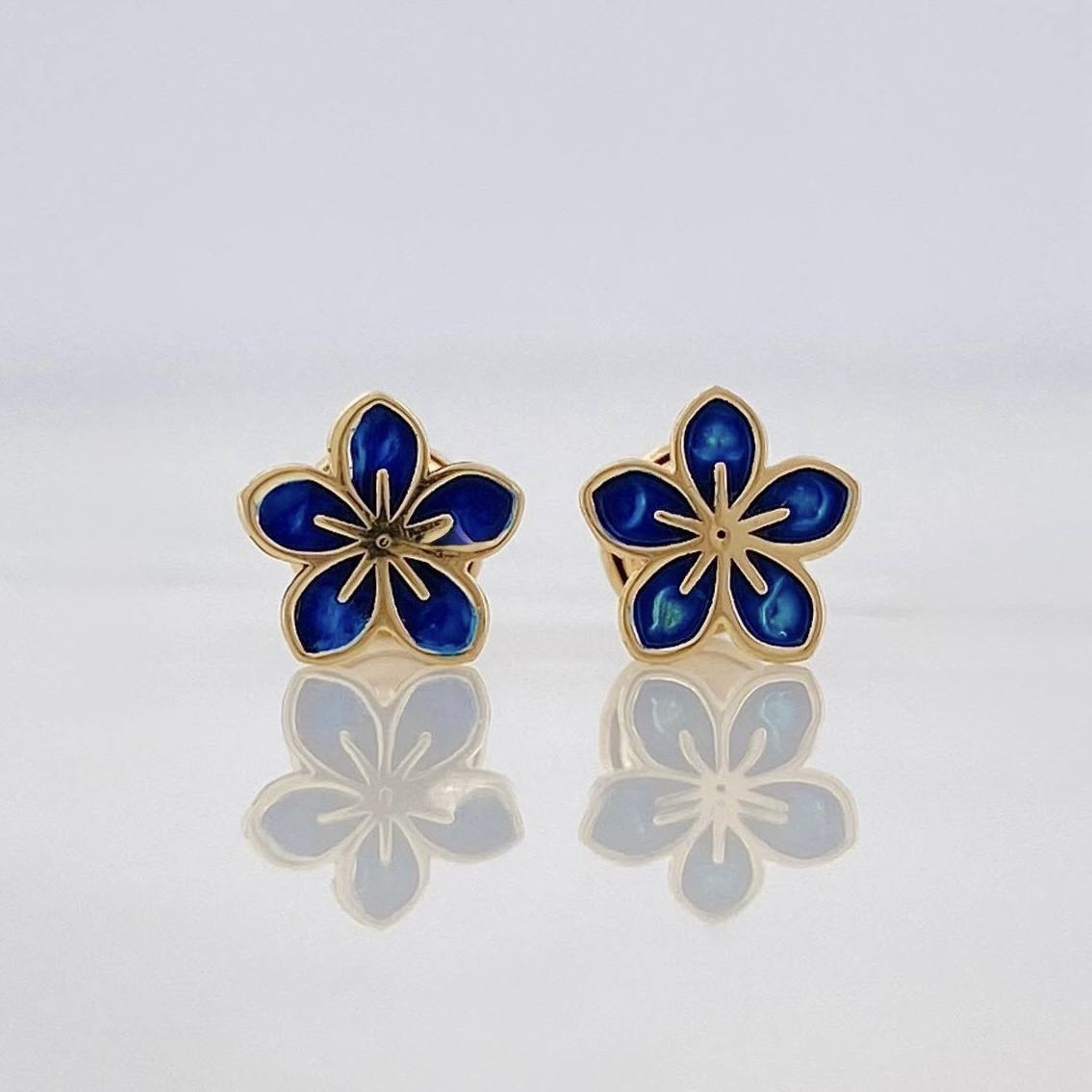 Topos Flor 0.7 g / 7.4 mm Oro Amarillo 18K