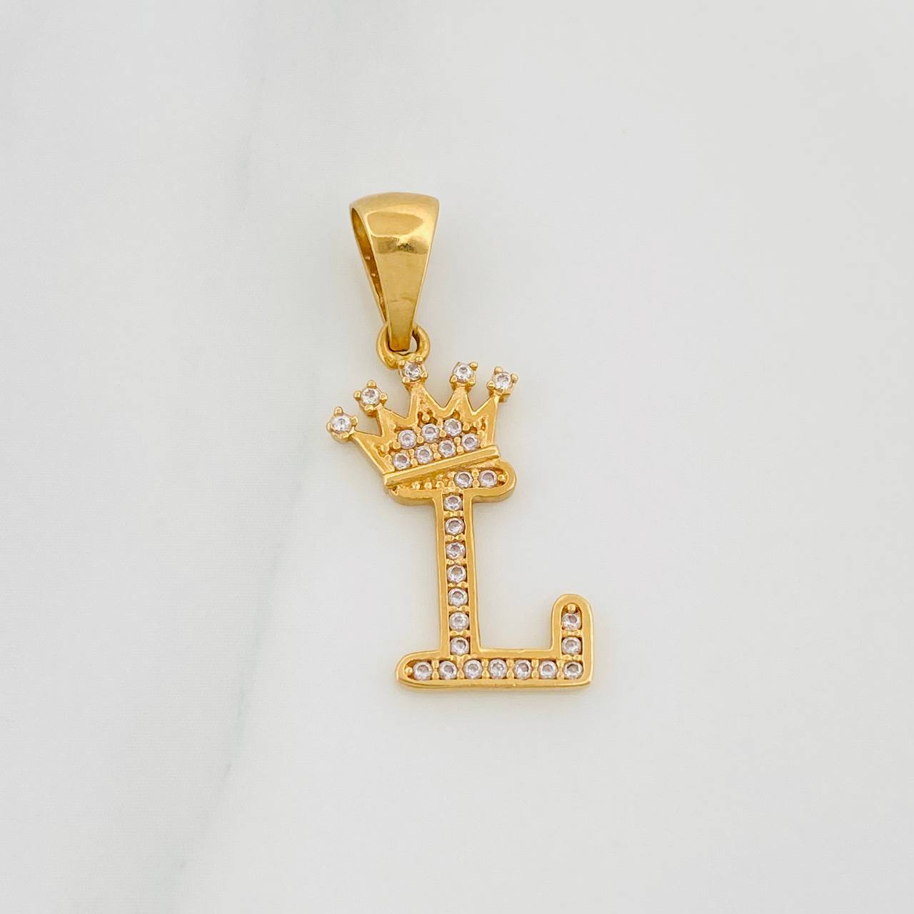 Dije Corona Letra L 1.5 g / 2.7 cm Oro Amarillo 18K