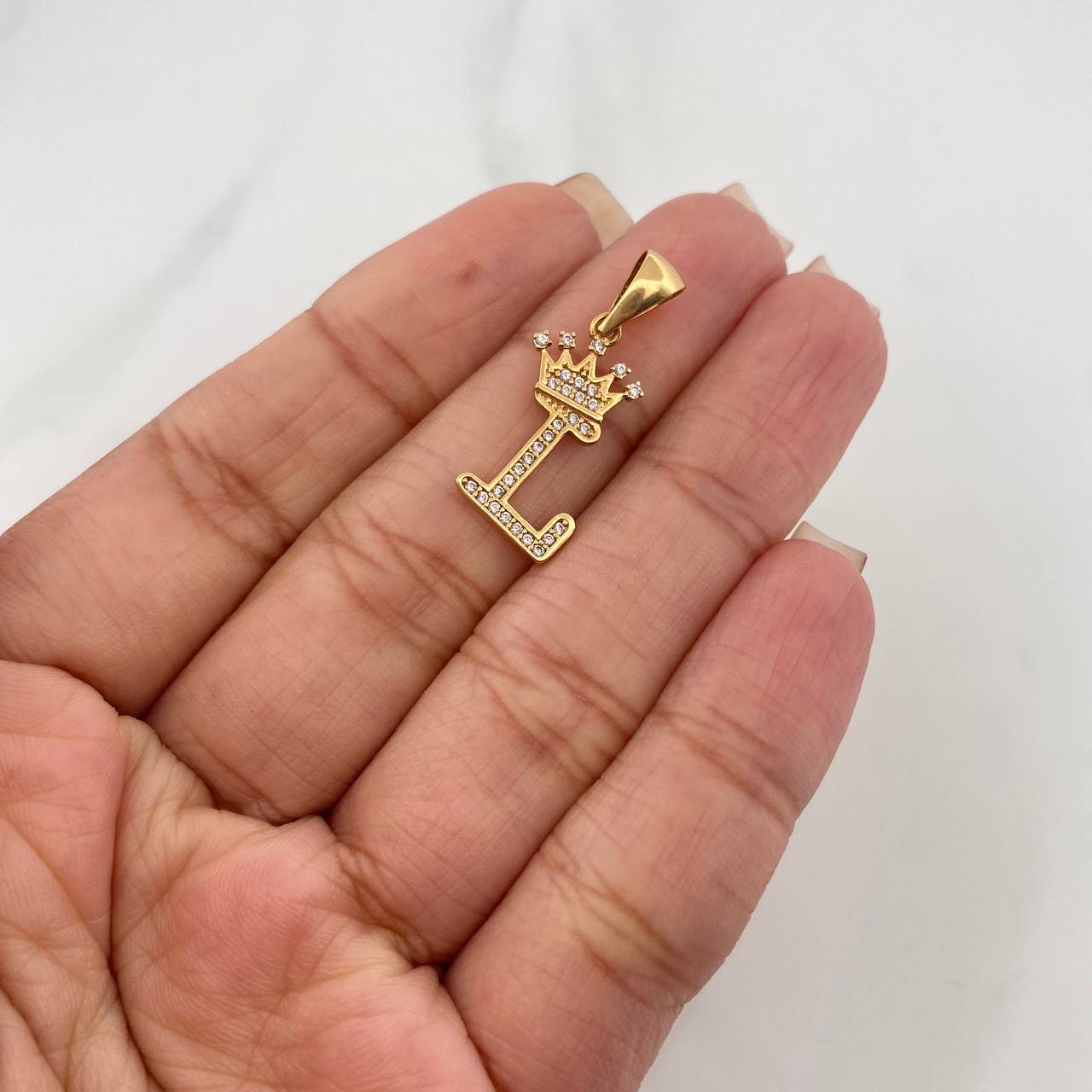 Dije Corona Letra L 1.5 g / 2.7 cm Oro Amarillo 18K