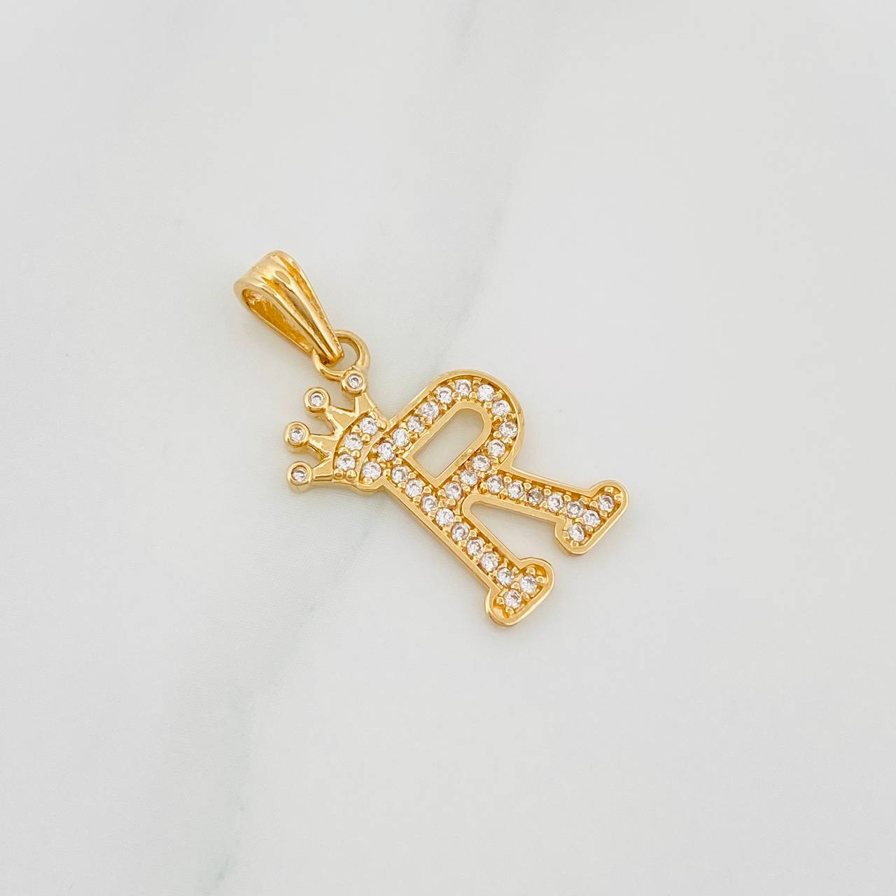 Dije Corona Letra R 1.6 g / 2.5 cm Oro Amarillo 18K
