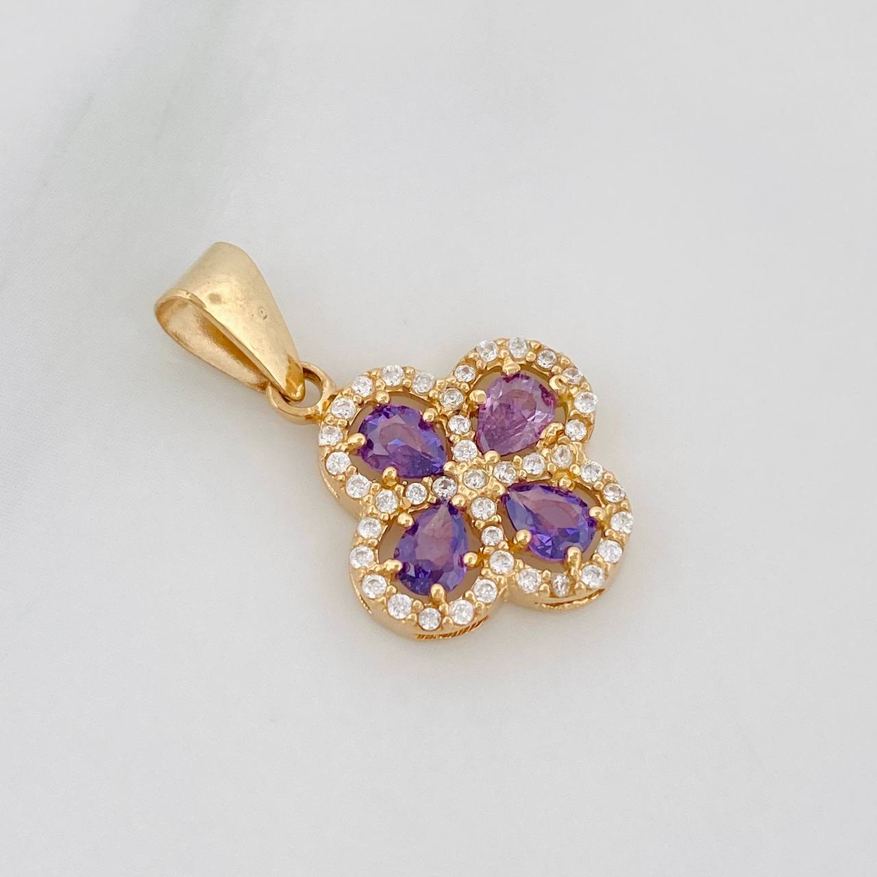 Dije Trebol 1.9 g / 2.5 cm Oro Amarillo 18K