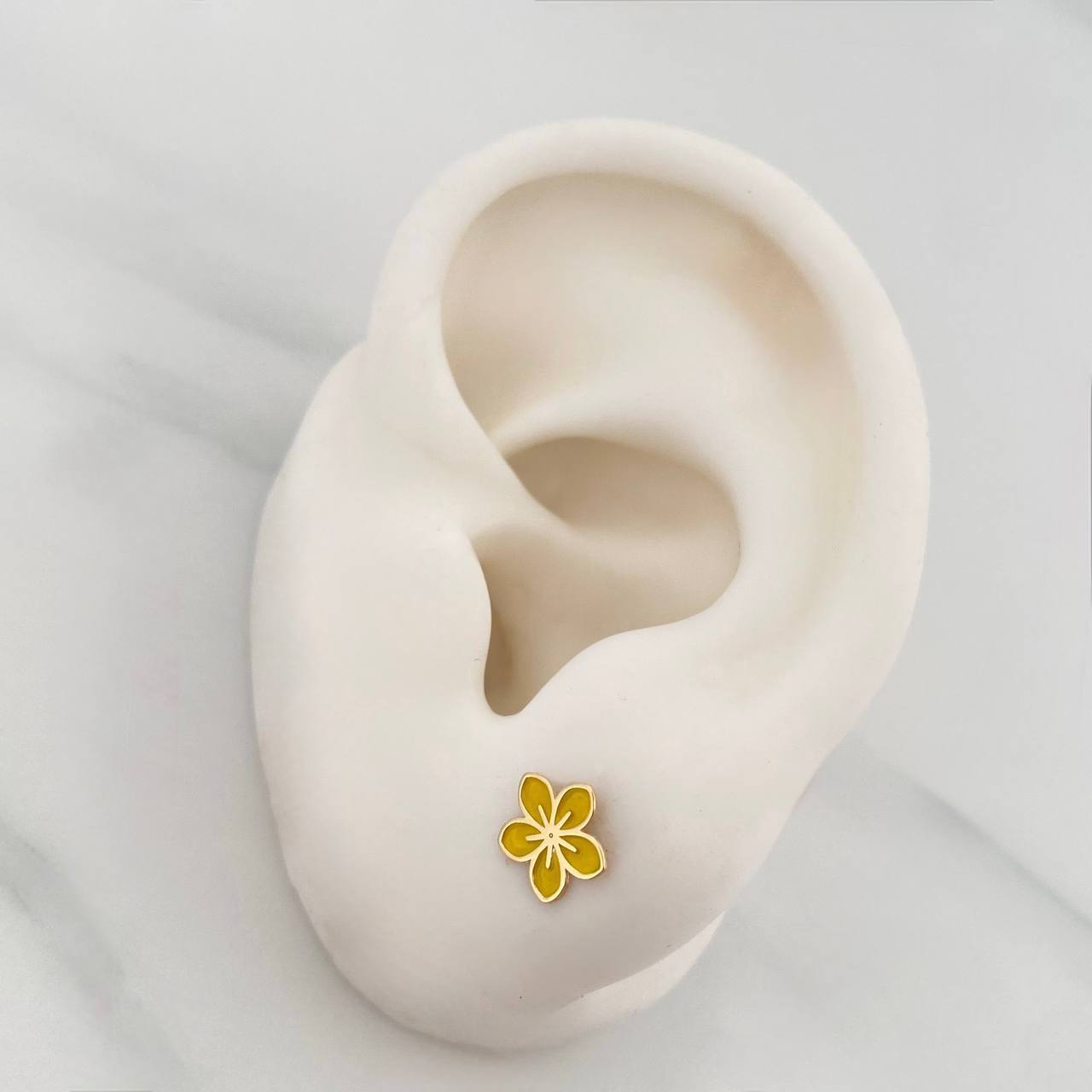Topos Flor 0.7 g / 7.4 mm Oro Amarillo 18K