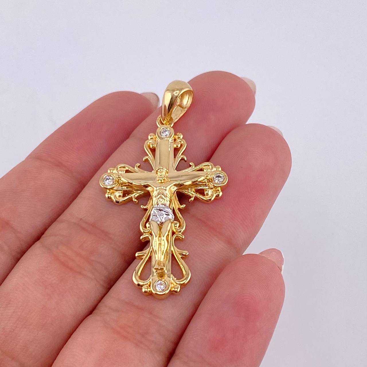 Dije Cruz Cristo 6.05 g / 4.3 cm Oro Amarillo 18K