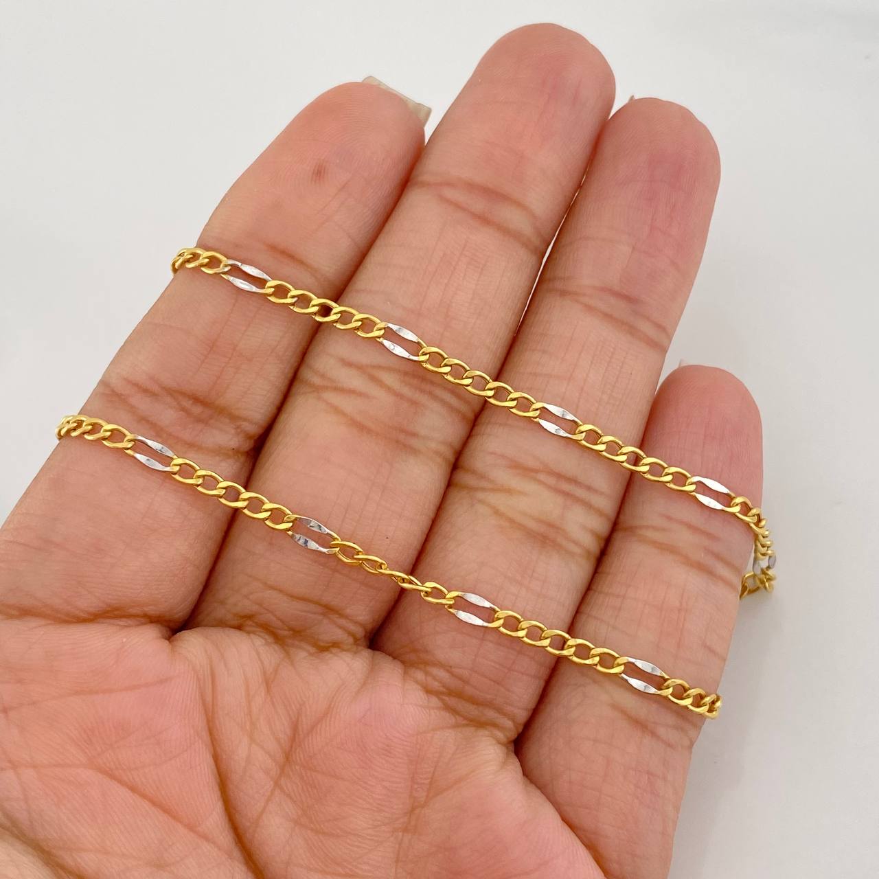 Cadena Fígaro 3.15g / 60cm / 2.6mm Dos Oros Amarillo Blanco 18K