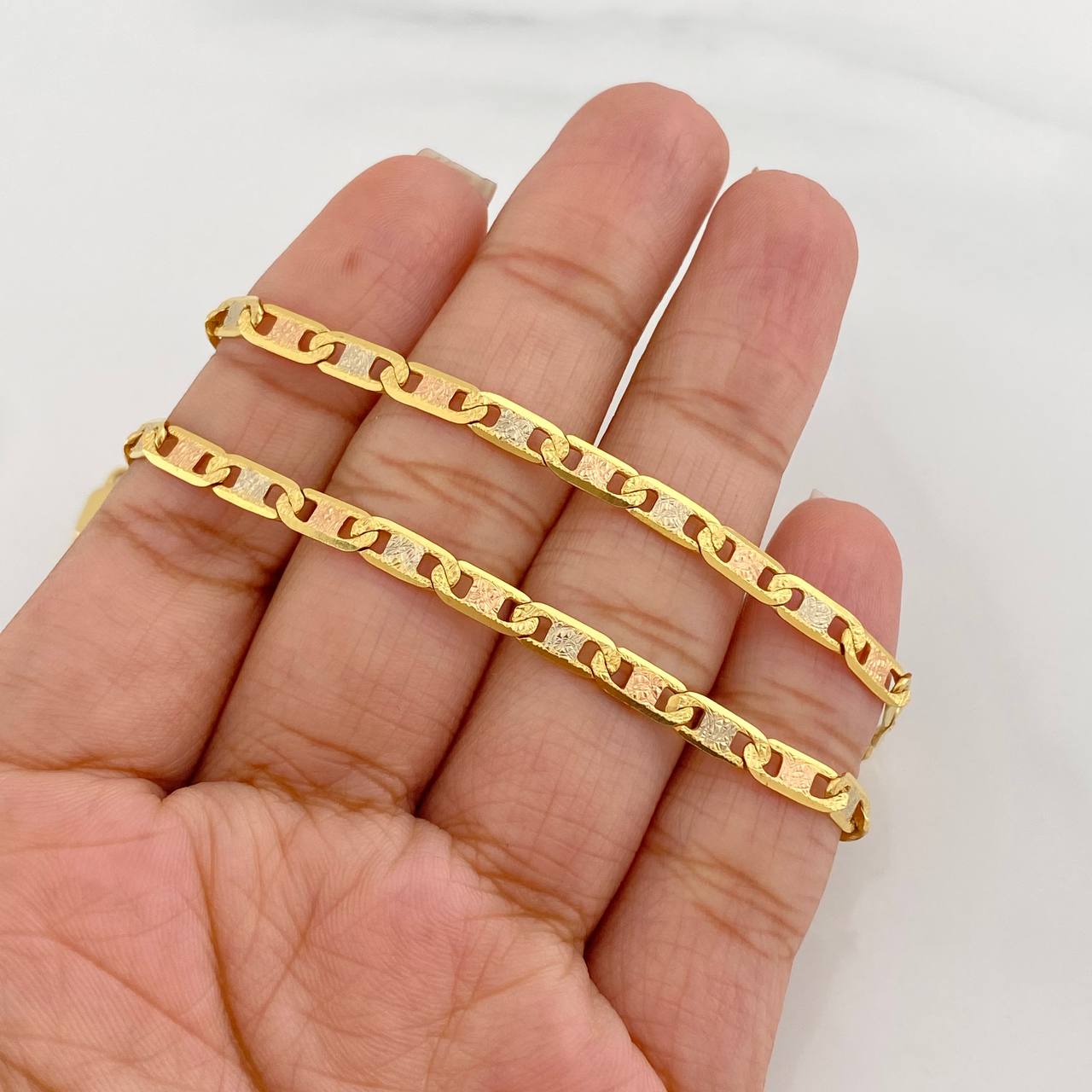 Cadena Escalera Plana 15.2g / 50cm / 3.7mm Tres Oros 18K