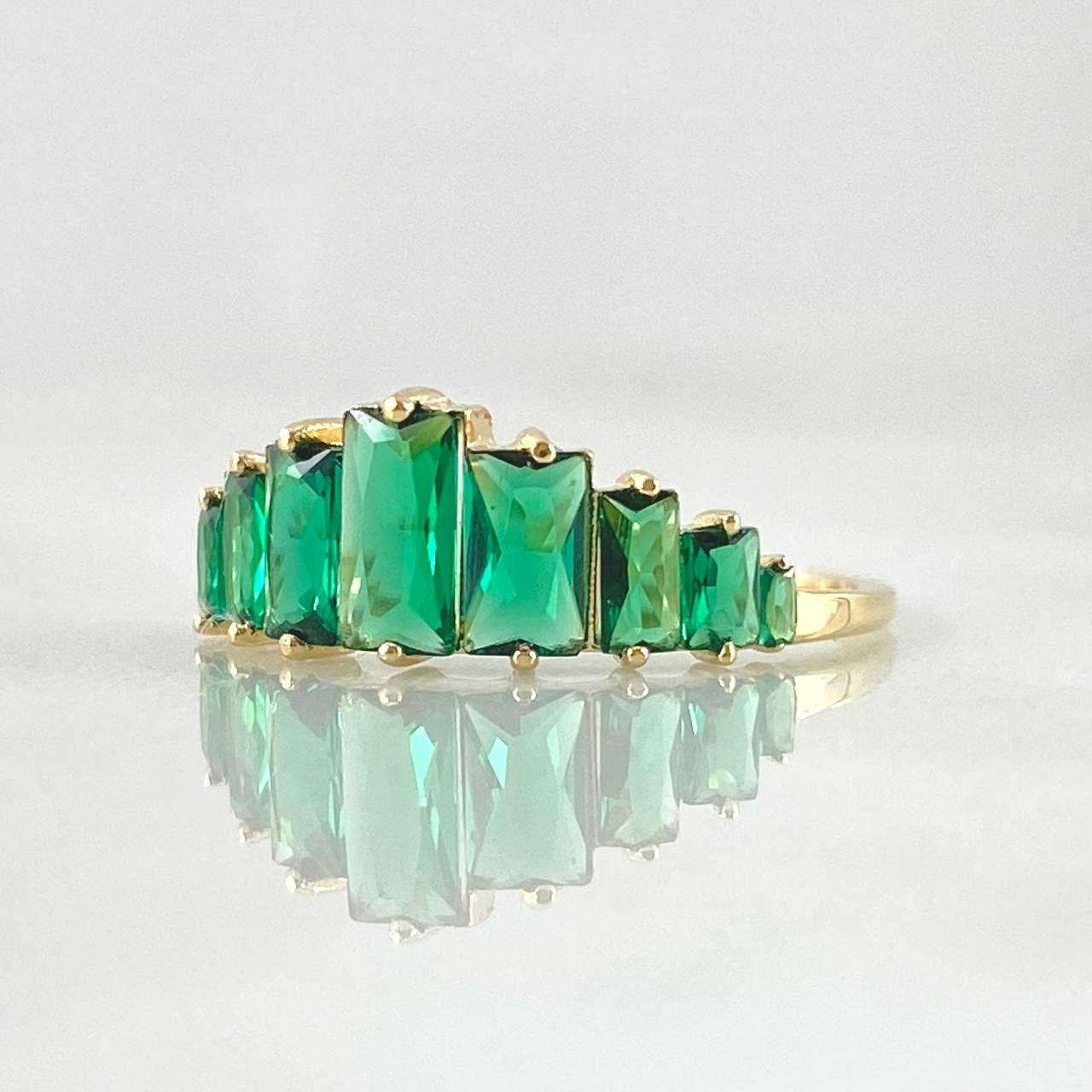 Set Linea Escalonada - Topos 1.1cm - Anillo T5 3/4 3.2gr Circones Verdes Nac.Esp. Oro 18K ©
