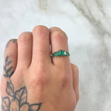 Set Linea Escalonada - Topos 1.1cm - Anillo T5 3/4 3.2gr Circones Verdes Nac.Esp. Oro 18K ©