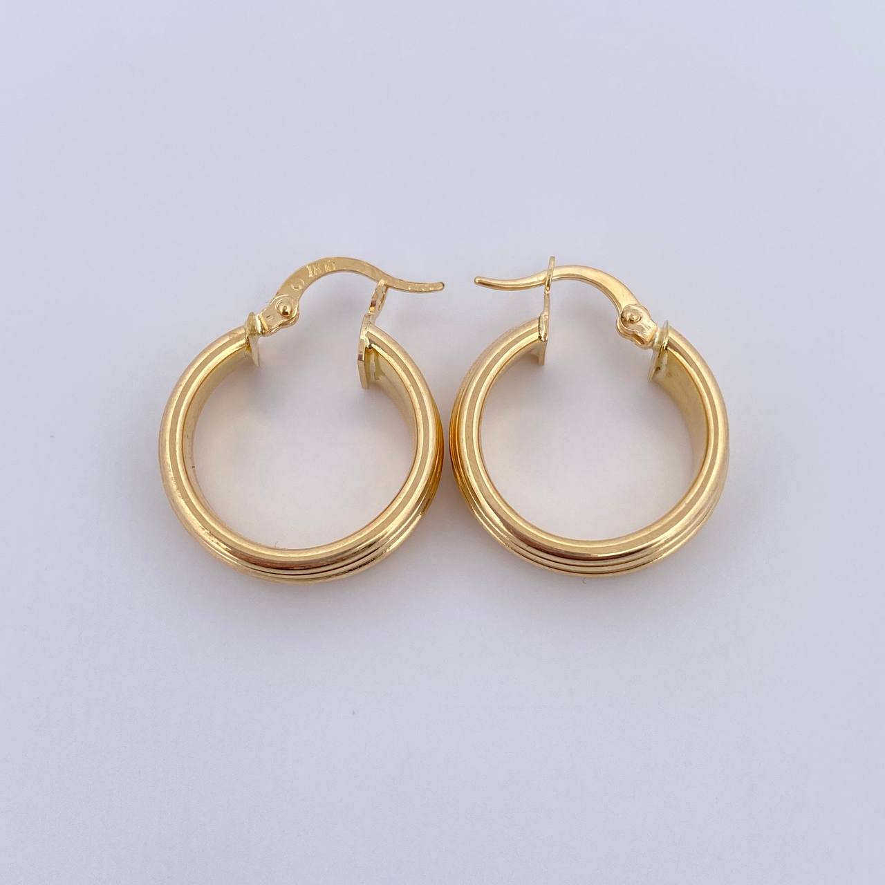 Candongas Iliana 4.1gr / 2.4cm / Rayadas Oro Amarillo 18K &