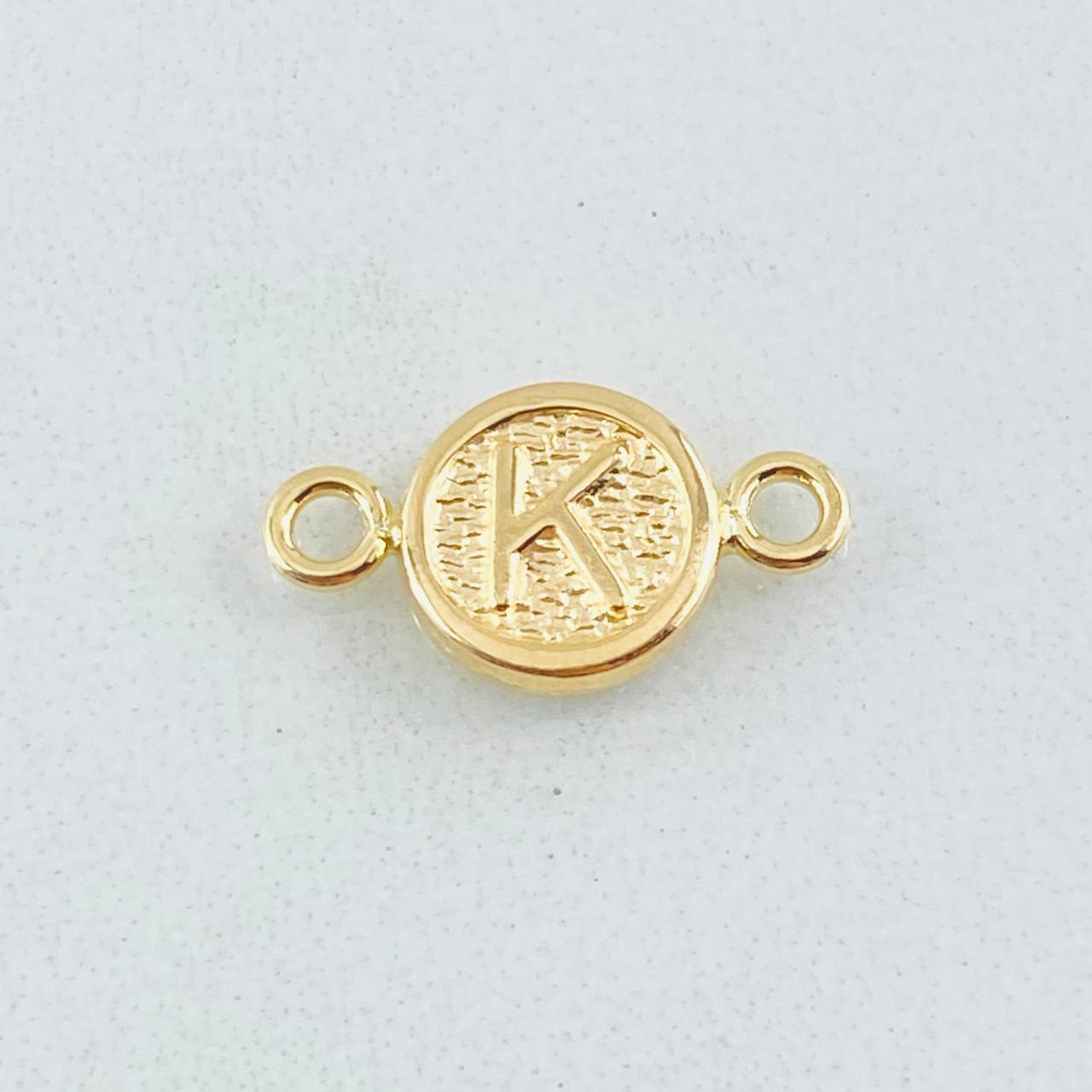 Herraje Letra K 0.4gr / 1.4cm / Oro Amarillo 18K