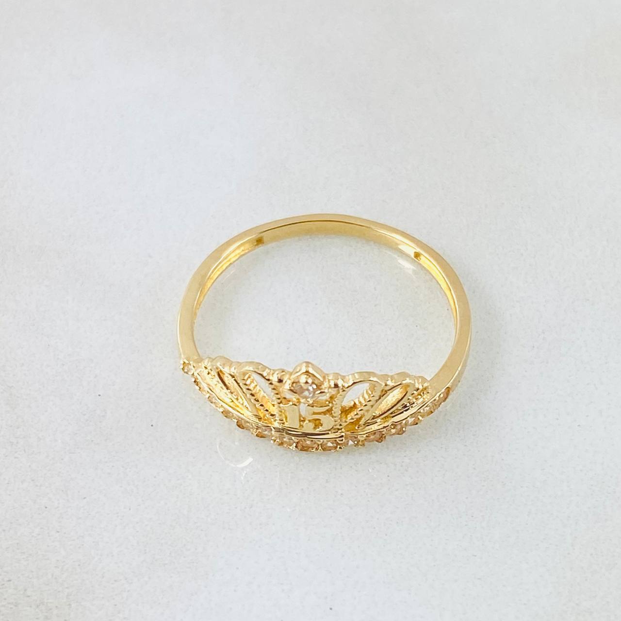 Anillo 15s Plumas Ondeadas 1.95gr / T7 1/4 / Oro Amarillo 18K
