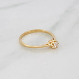 Anillo Solitario 1.6 g / T7 Oro Amarillo 18K