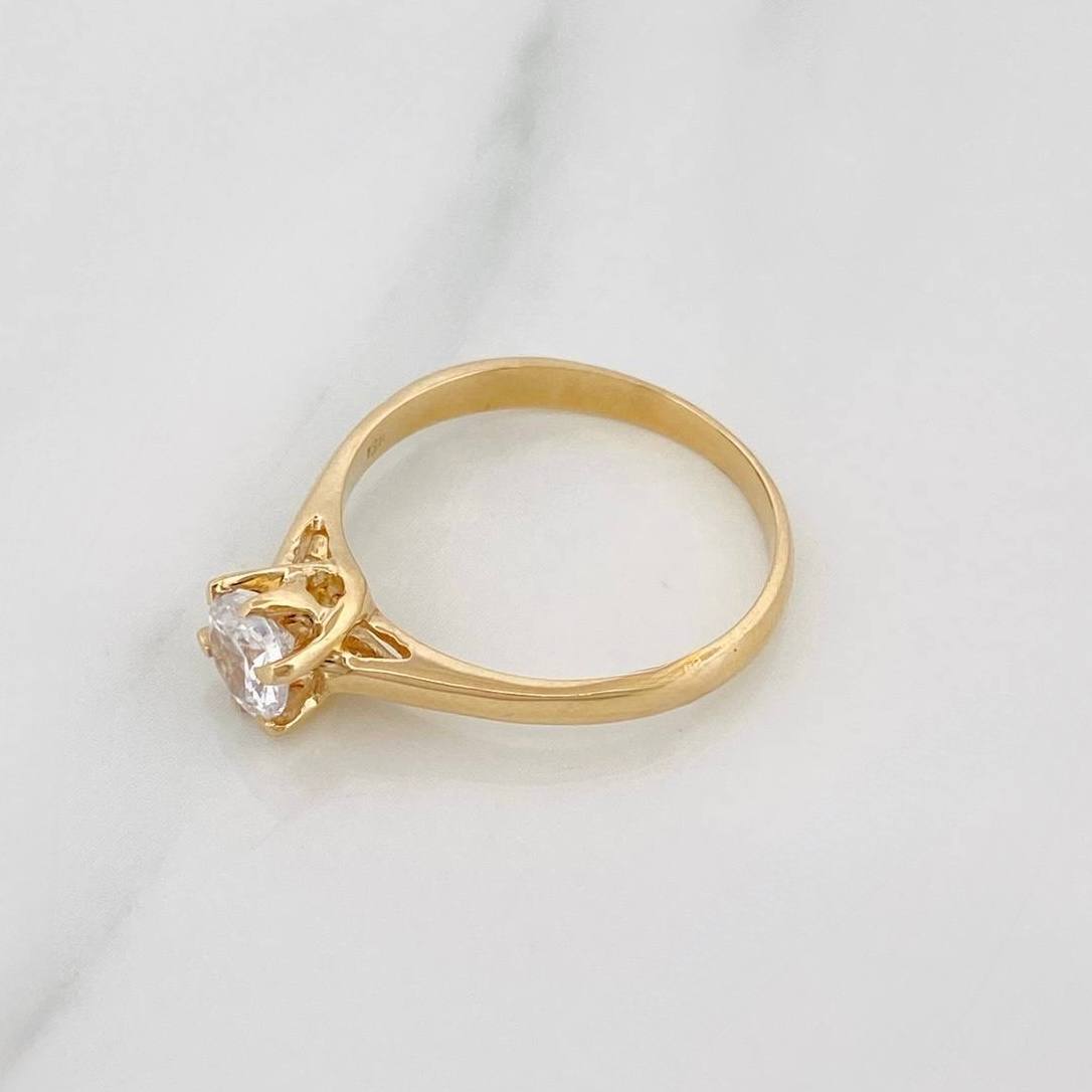 Anillo Solitario 2.3 g / T6 1/2 Oro Amarillo 18K