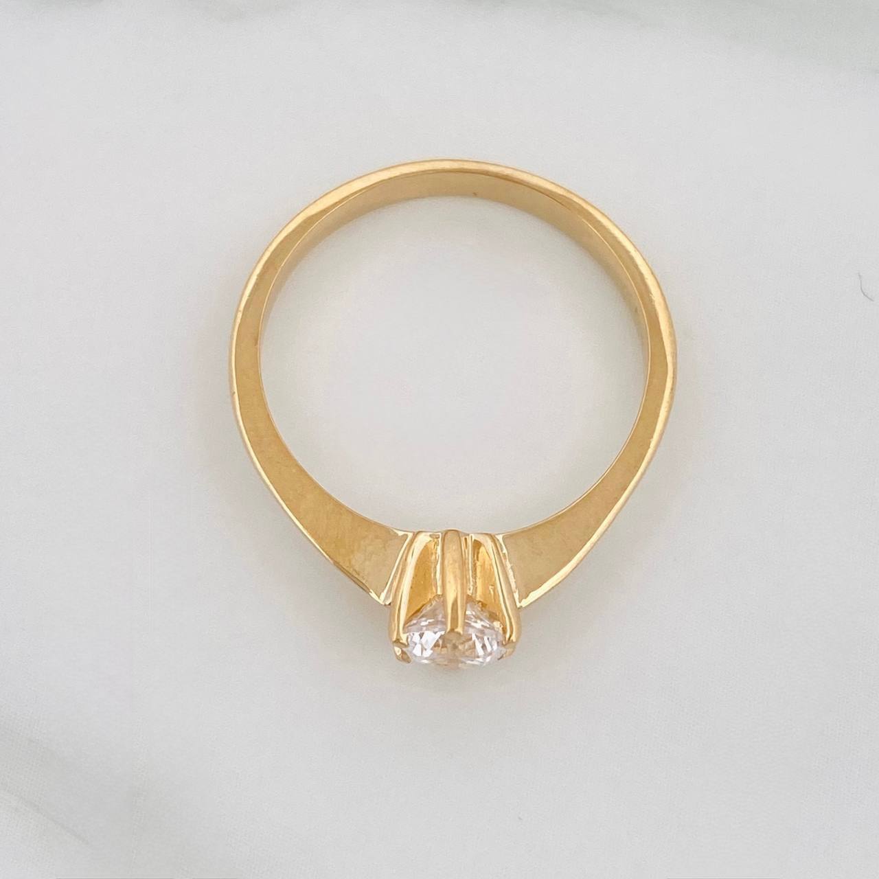 Anillo Solitario 2.2 g / T5 1/4 Oro Amarillo 18K