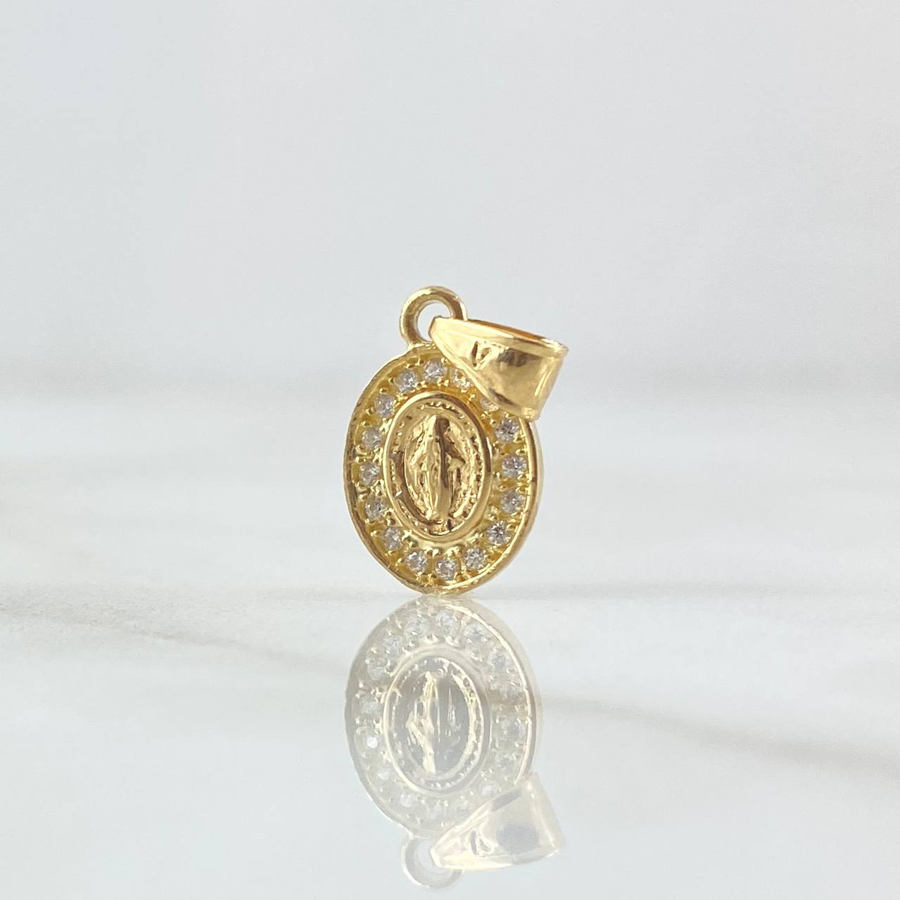 Dije Virgen Milagrosa Doble Marco Ovalo 0.85gr / 1.7cm / Circones Blancos Cargador Liso Oro Amarillo 18K *