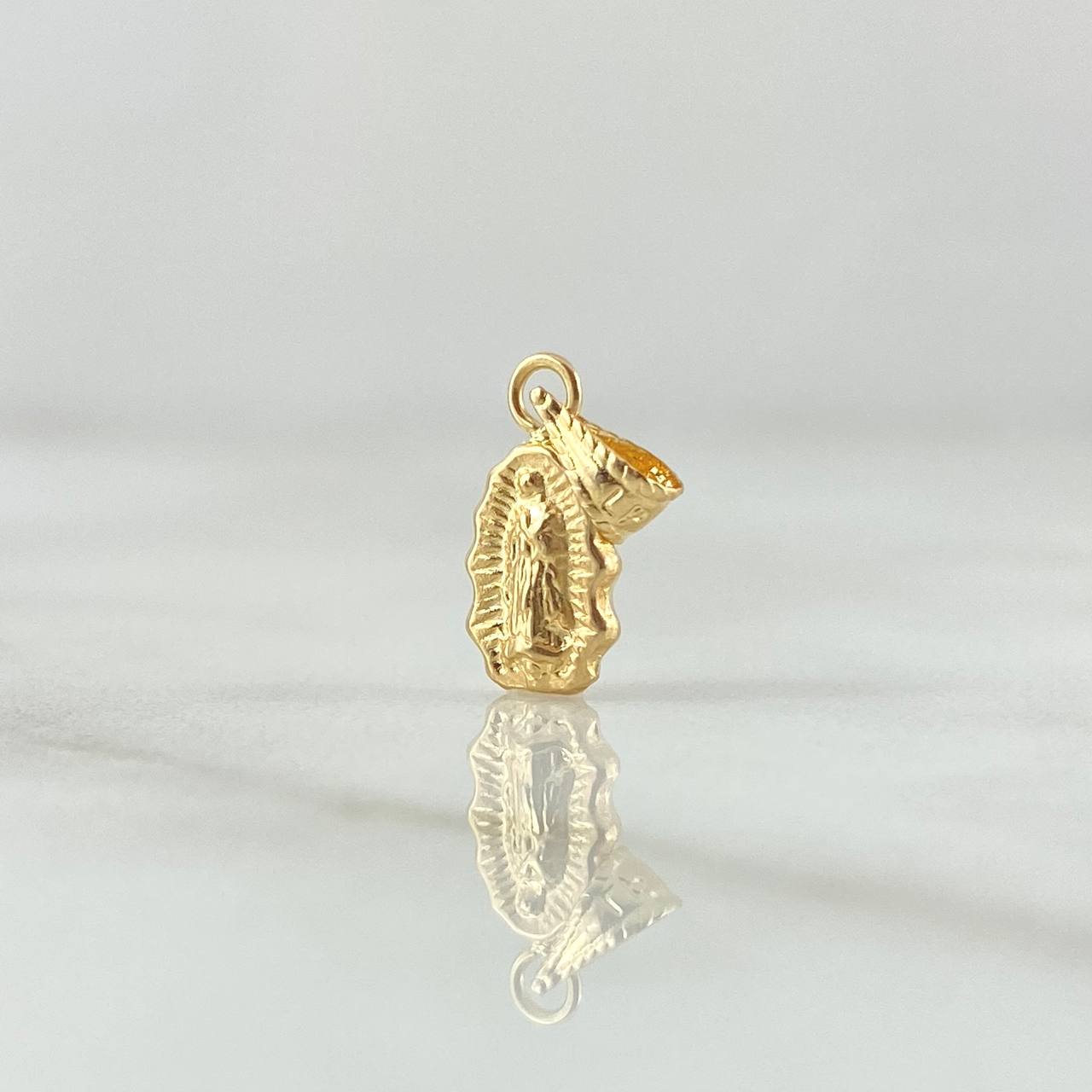Dije Virgen Guadalupe Silueta 0.3gr / 1.5cm / Cargador Bordeado Oro Amarillo 18K *
