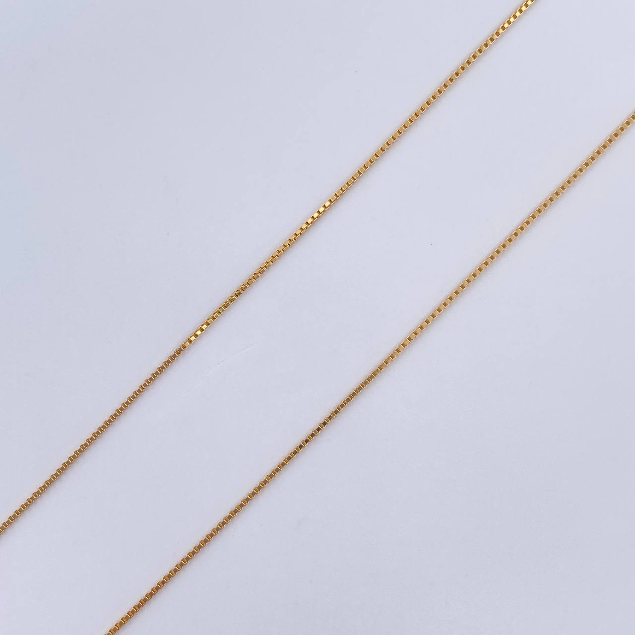 Set Cadena Veneciana /1.0gr/45cm/0.3mm + Dije Delfin /0.5gr/2cm Troquelado  Oro 18K (Oferta) &