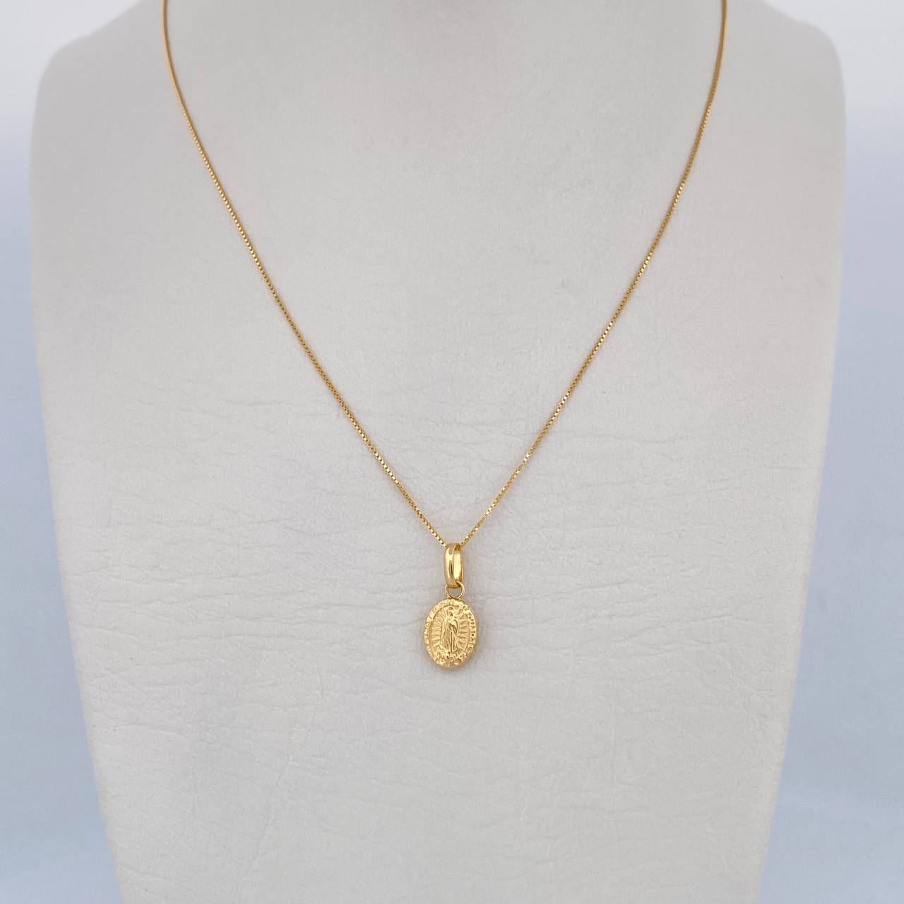 Set Cadena Veneciana /1.0gr/45cm/0.3mm + Dije Virgen Guadalupe /0.35gr/1.5cm Troquelado  Oro 18K (Oferta) &