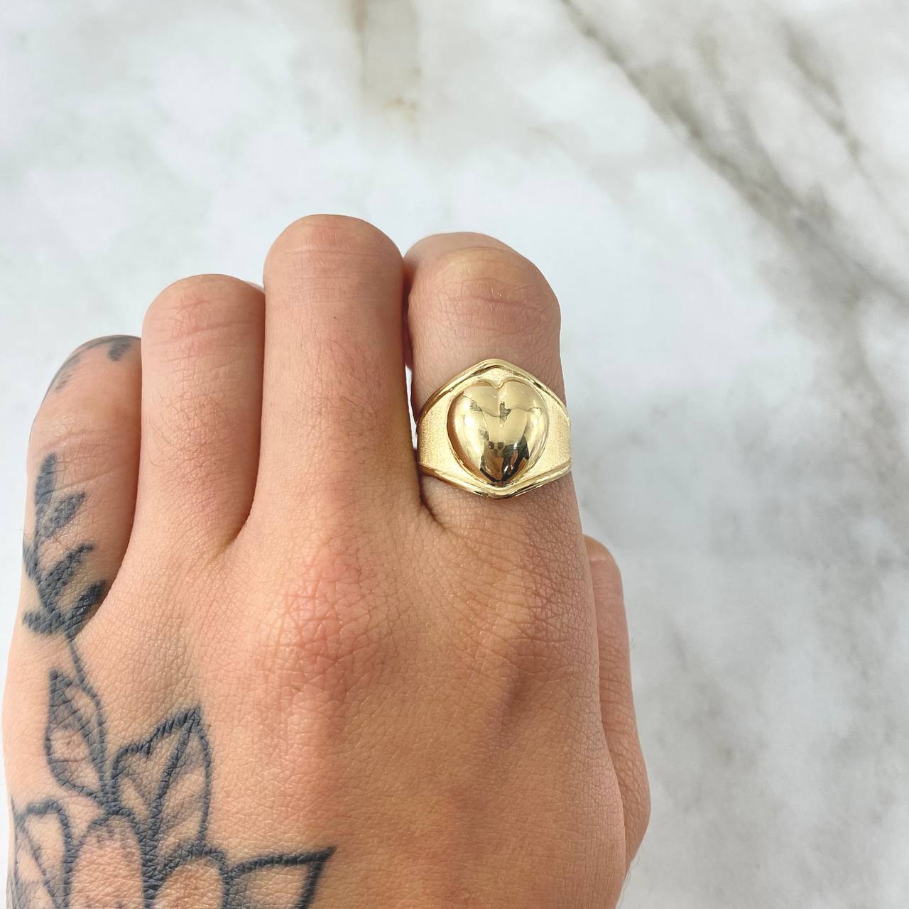 Anillo Corazon 2.2gr / T6 1/2 / Oro 18K