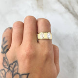 Anillo Virgen Milagrosa  1.65gr / T8 1/2 / Oro 18K ©