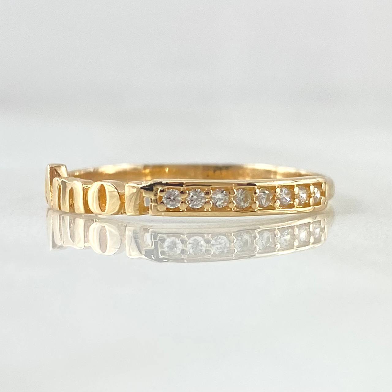 Anillo Amor 1.6gr / T8 1/4 / Oro 18K ©