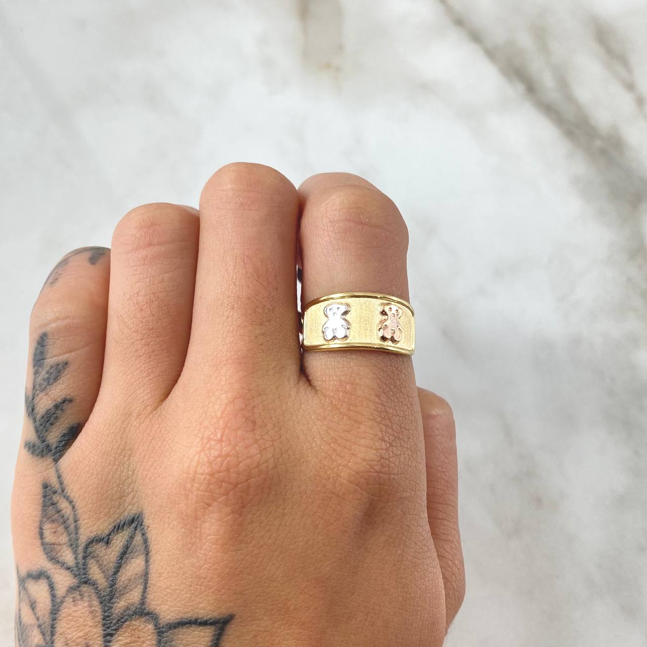 Anillo Oso ts 1.65gr / T8 1/2 / Oro 18K
