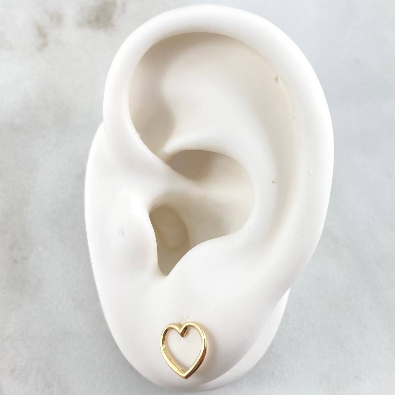 Topos Silueta Corazon  0.75gr / 8mm Oro Amarillo 18K ©