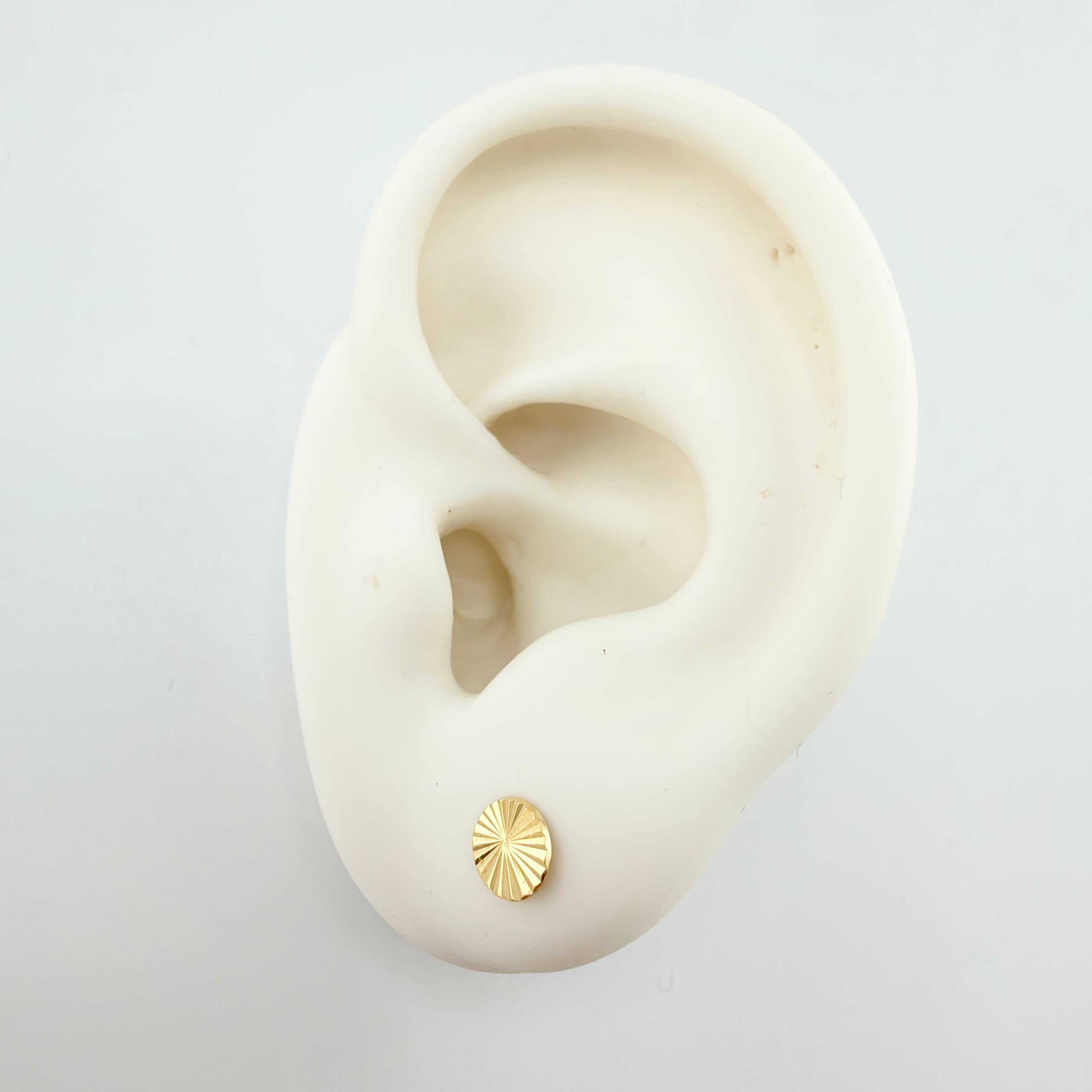 Topos Circulo Plano Diamantado 0.55g / 6.25mm Oro Amarillo 18K