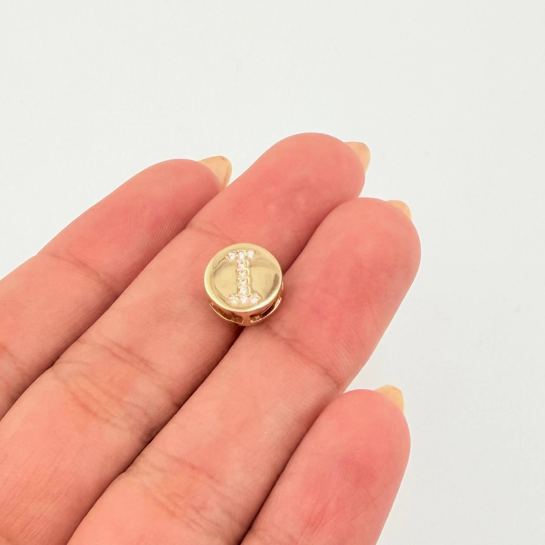 Dije Herraje Letra I 1.45gr / 1cm / Oro Amarillo 18K