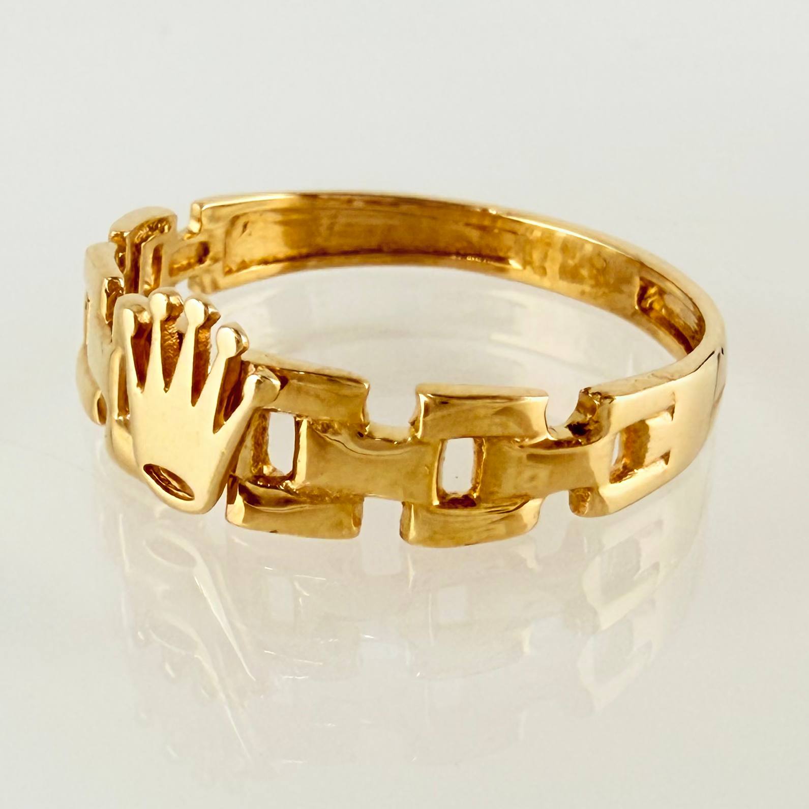 Anillo Cajón Corona 2.05gr / T7 / Oro Amarillo 18K ©