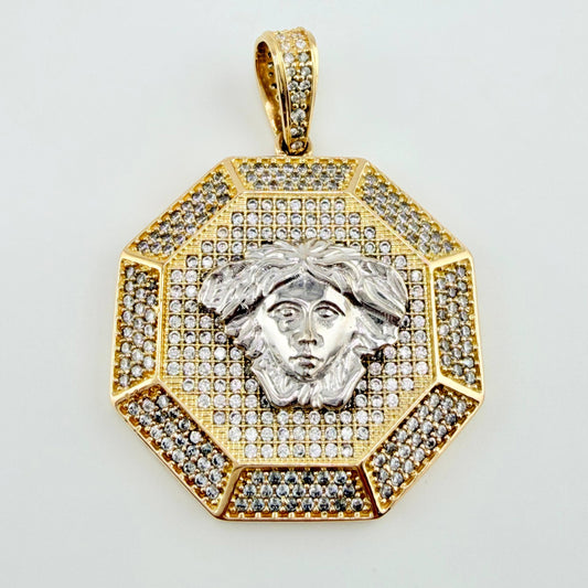 Dije Medusa 11.15gr / 4cm / Dos Oros Amarillo Blanco 18K *