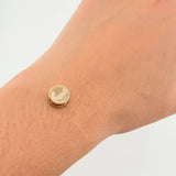 Dije Herraje Letra J 1.6gr / 1cm / Oro Amarillo 18K