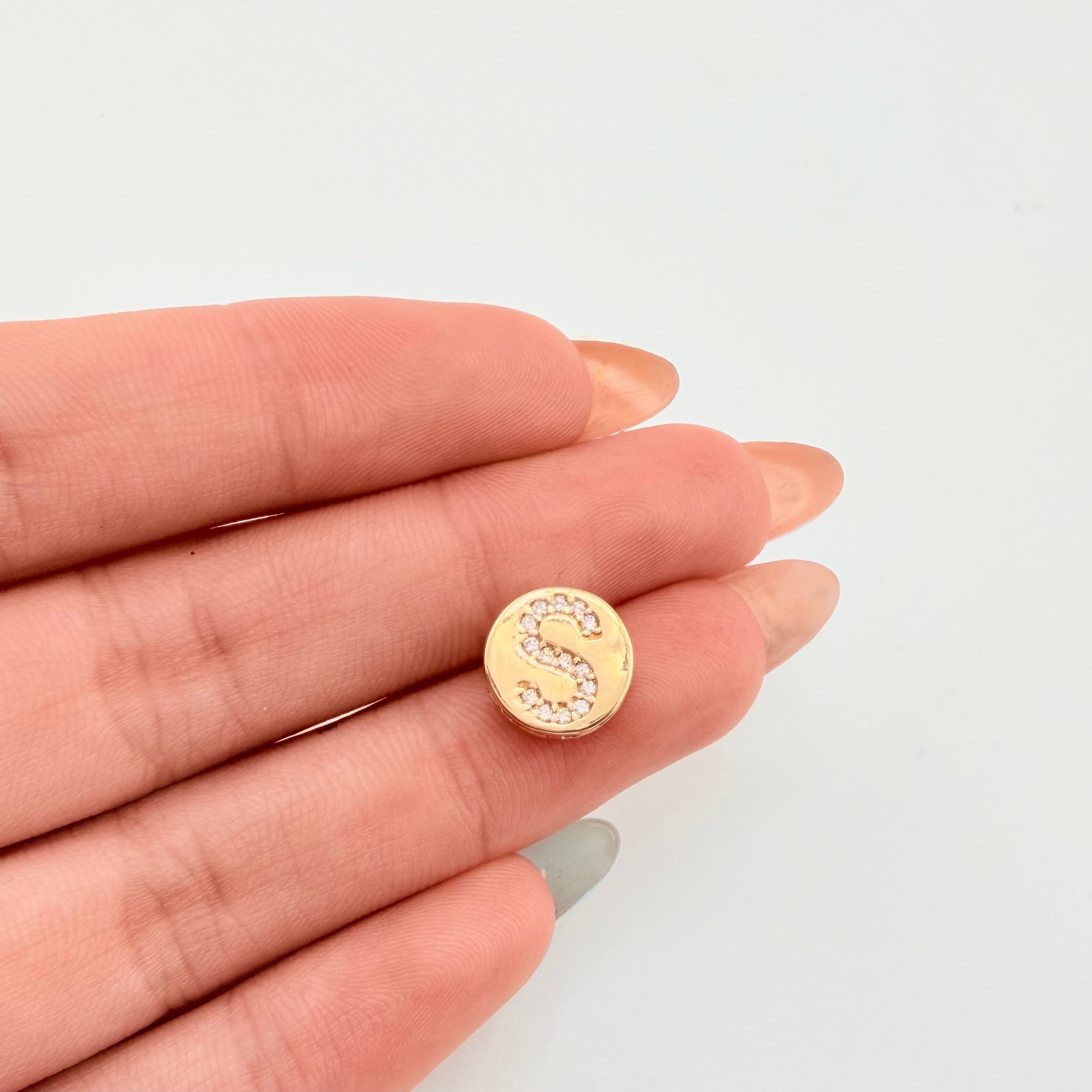 Dije Herraje Letra S 1.35gr / 1cm / Oro Amarillo 18K *