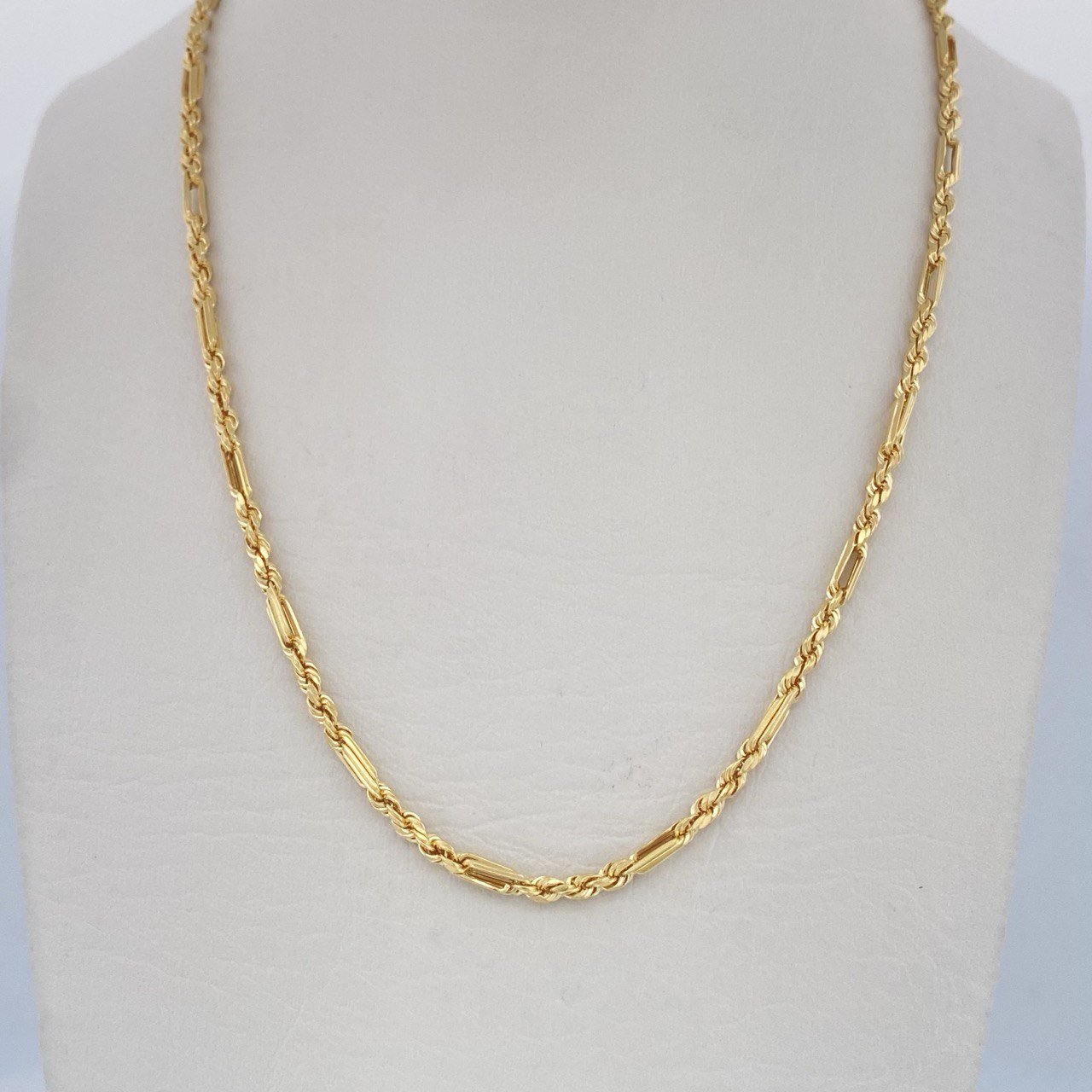 Cadena Lazo G 5.7gr / 61.3cm / Oro Amarillo +3 18K $