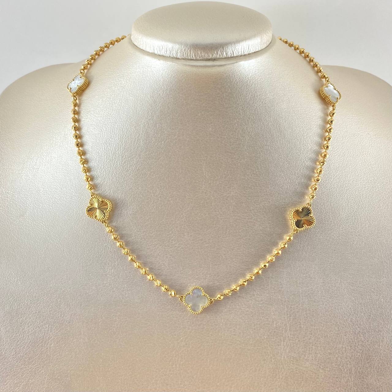 Cadena Militar Trebol Blanco 19.15gr / 45cm / Oro Amarillo Nac.Esp. 18K ©