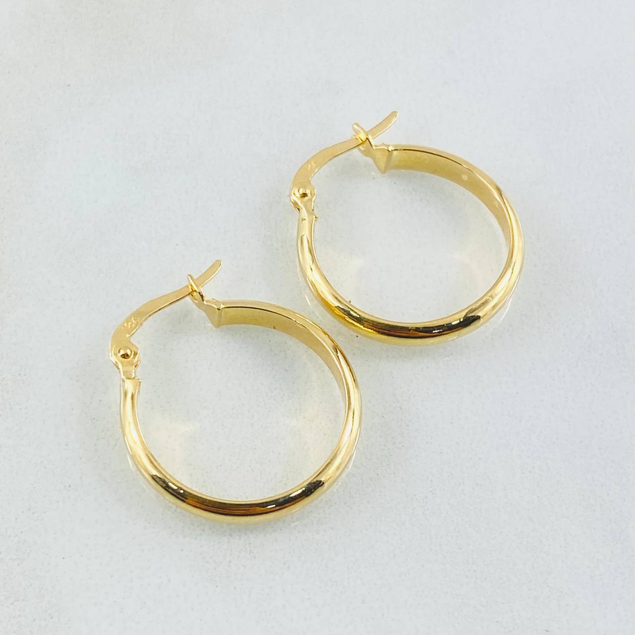 Candongas Nati 1.45gr / 2.2cm / Oro Amarillo 18K
