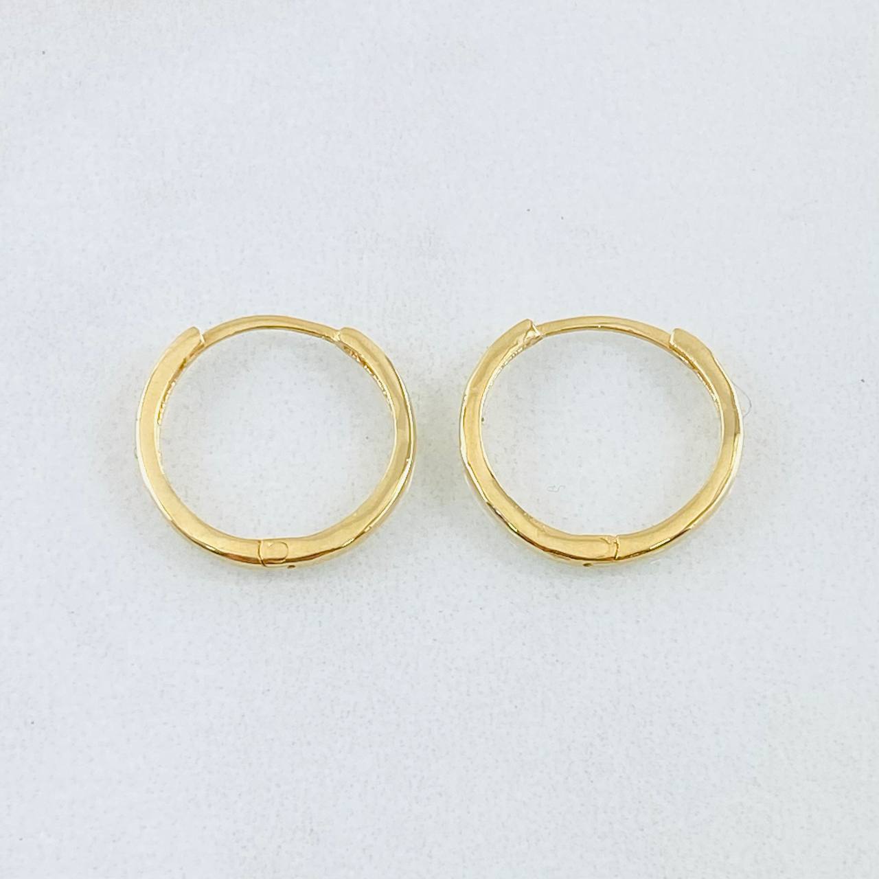 Candongas Carril Liso 1.45gr / 1.4cm / Oro Amarillo 18K