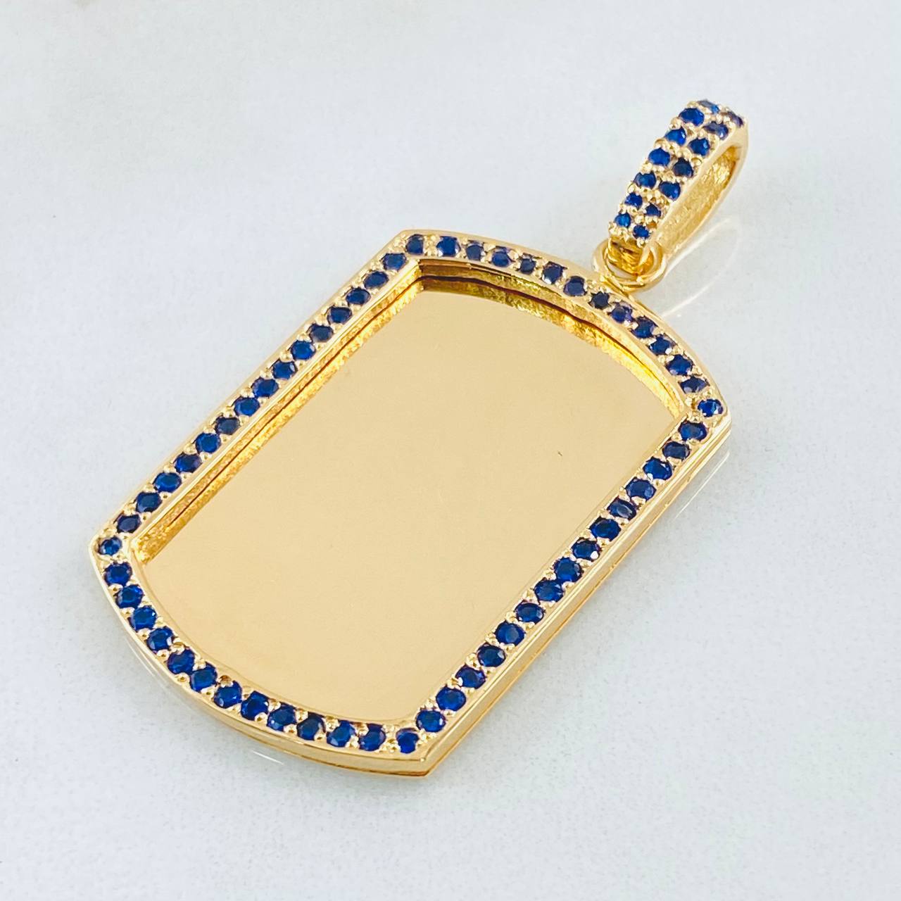 Dije Placa Rectangular 9.45gr / 4.7cm / Oro Amarillo 18K