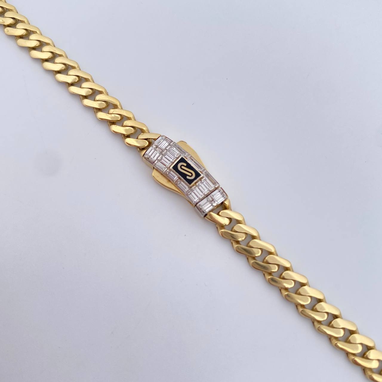 Cadena Cubana infinito 22.25gr / 71cm / 4.9mm Circones Blancos Oro Amarillo +2 18K &