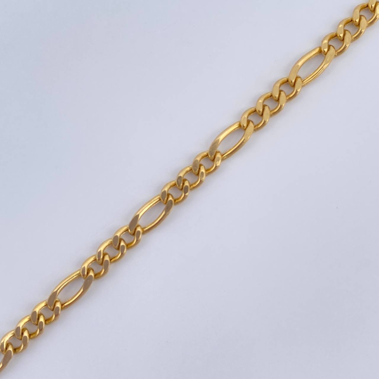 Pulso Figaro 2.45gr / 20cm / +3Oro 18K $