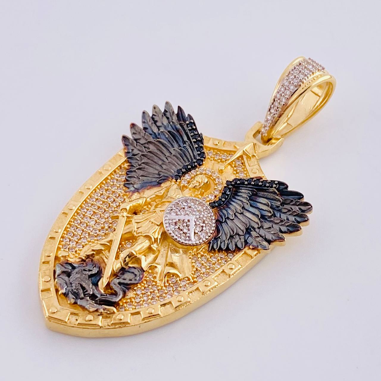 Dije San Miguel Arcangel 20.3 g / 6 cm Dos Oros Amarillo Blanco 18K